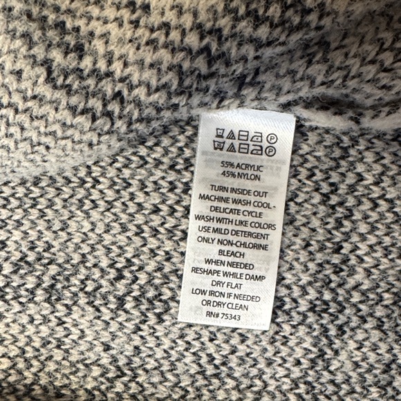 Sincerely Jules Black & Tan Plaid Long Collared Coatigan - NWOT - Picture 5 of 7